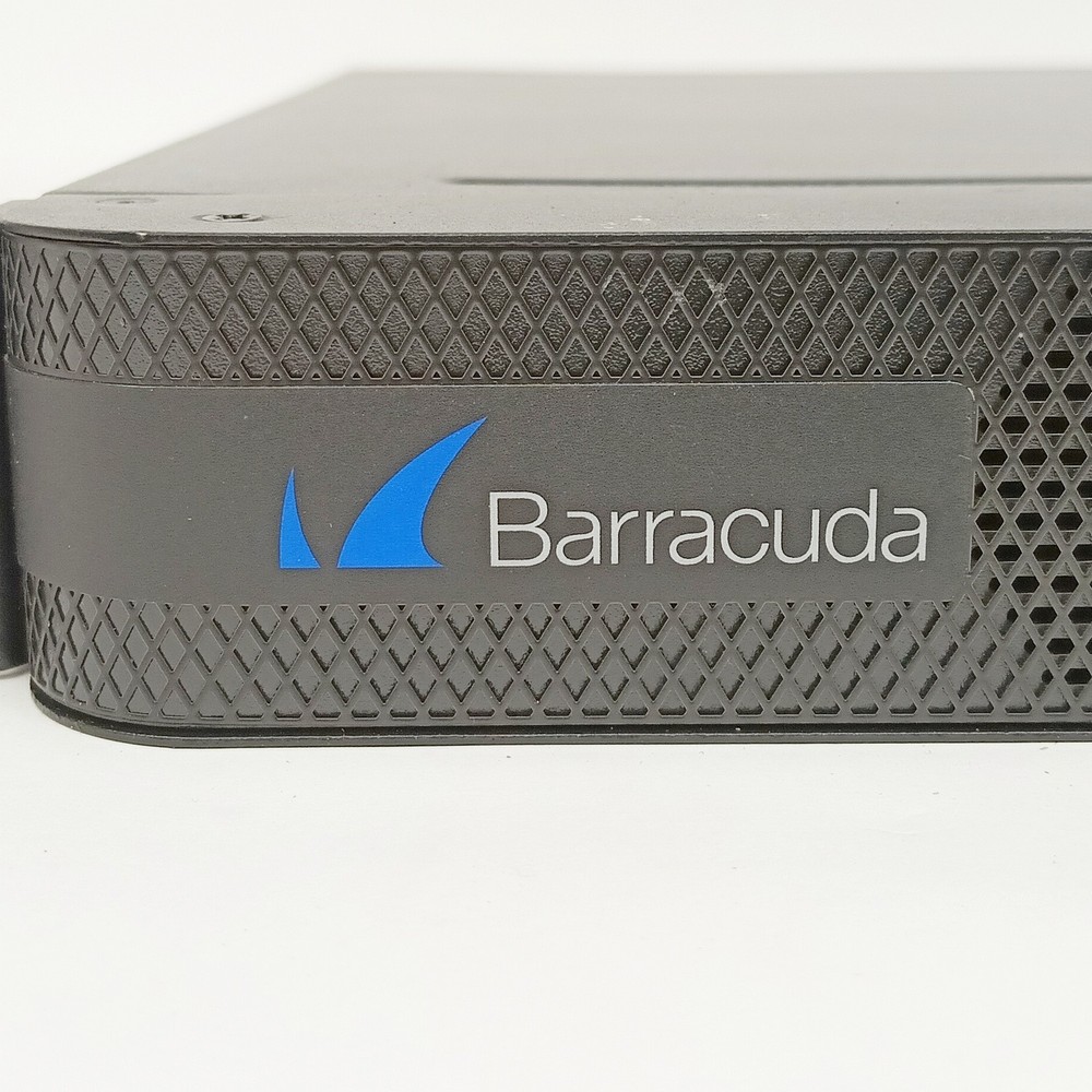 Barracuda Networks Spam Firewall 300 BSF300a - Powers On