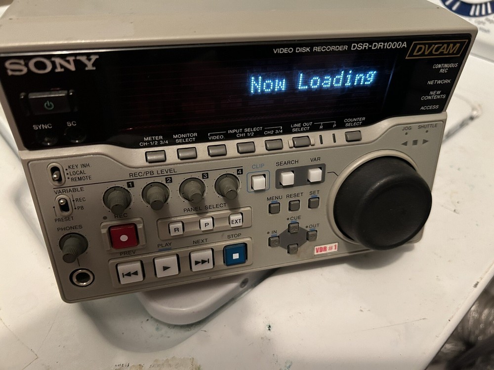Sony DVCAM DSR-DR1000 VIDEO Disk Recorder untested Powers on perfectly.