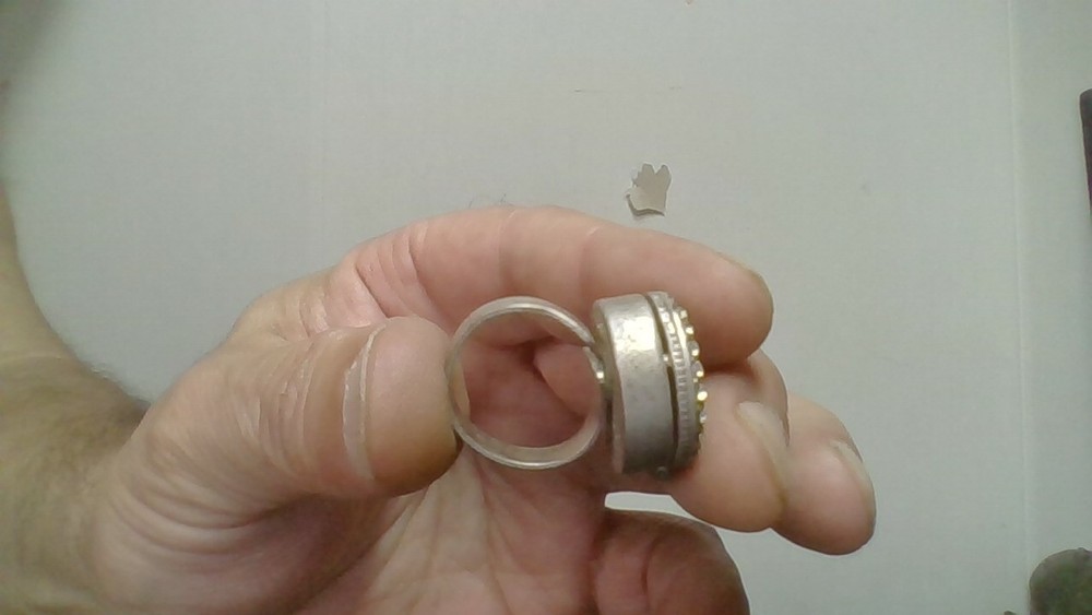 VINTAGE 1960'S PEACE MOVEMENT COMPARTMENT RING