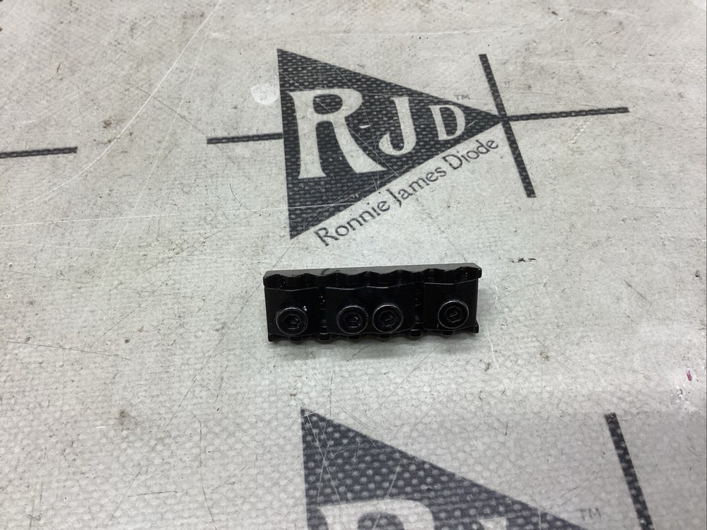 Gotoh Japan 7 String Locking Nut Black