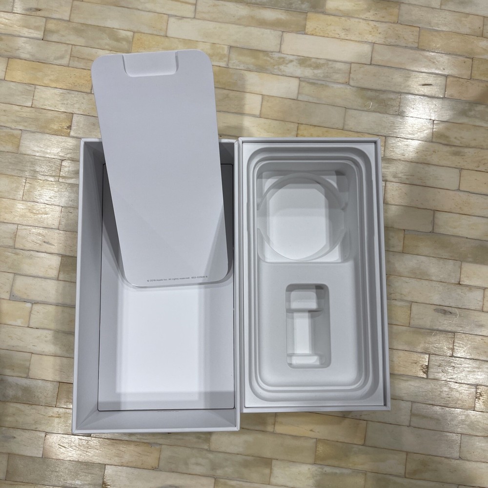 Apple iPhone 11 Black 64GB - BOX ONLY