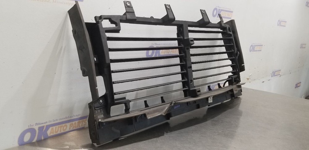 22 CHEVY SILVERADO 1500 UPPER AIR SHUTTER 2.7L