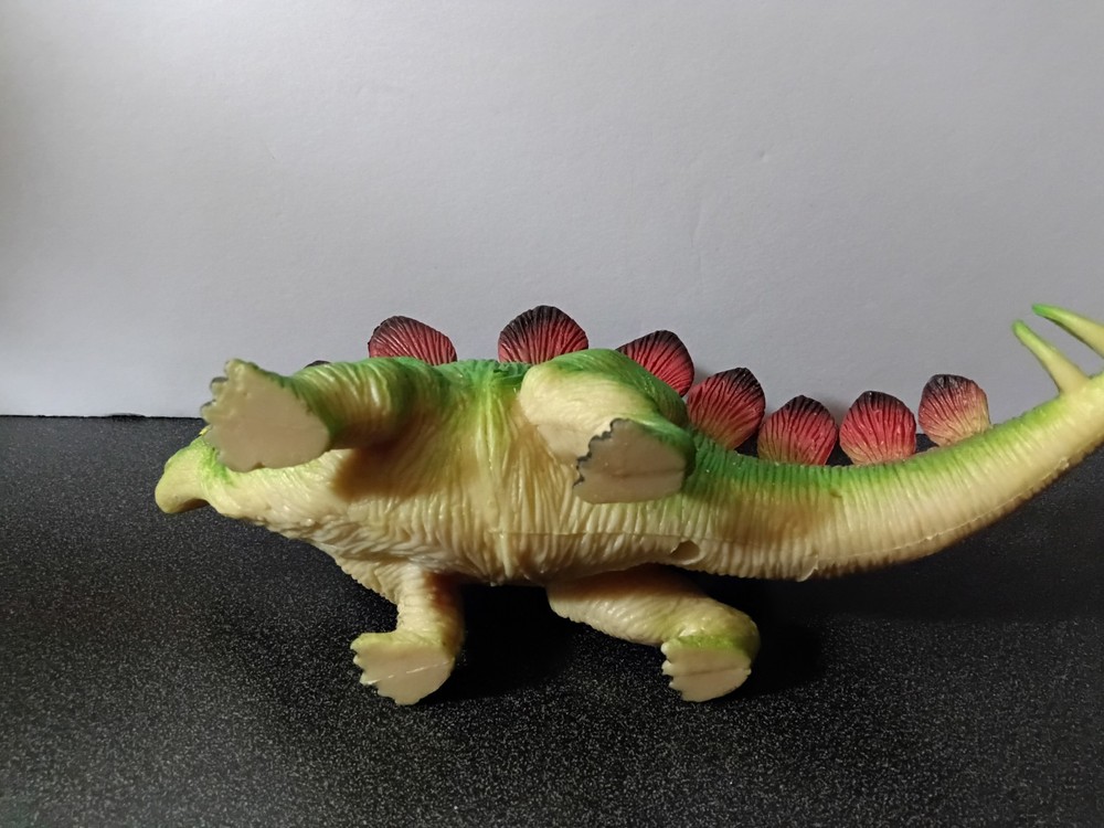 Mojo Stegosaurus dinosaur figure