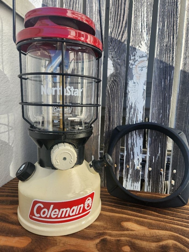 Coleman Lantern Northstar2000 Red White