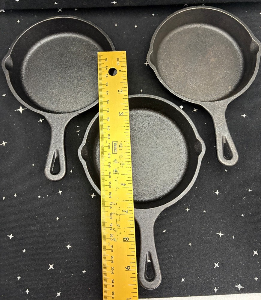 3 Valor Small Cast Iron Skillets 4.5" Diameter