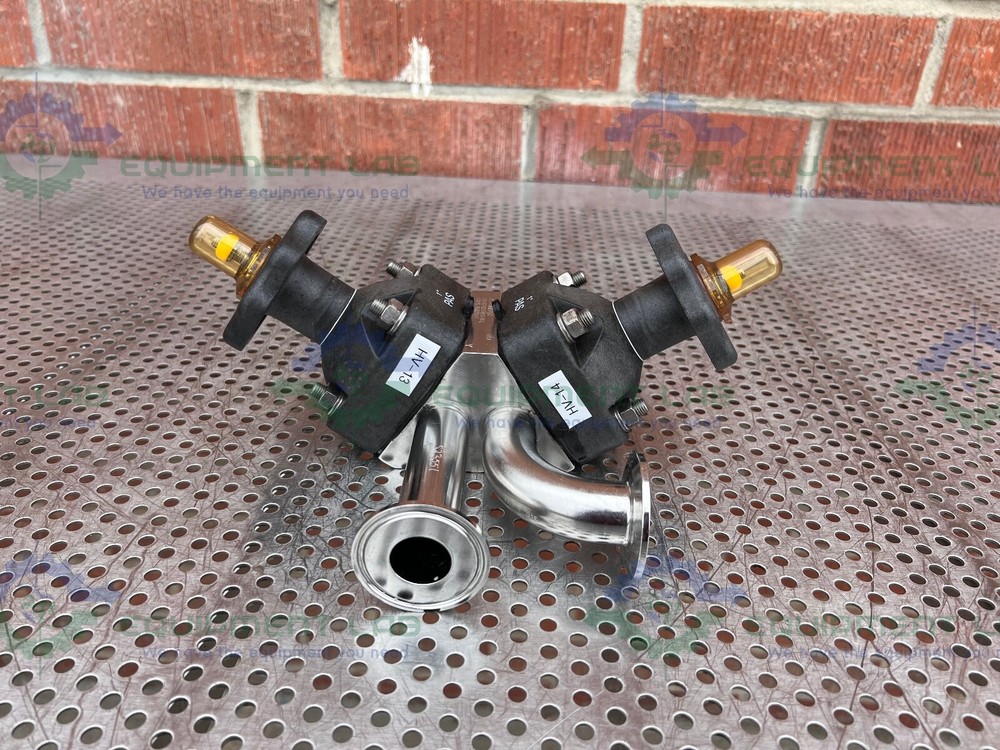 ITT Pure Flo 1-316L-RA20MAX 3 - Way Diaphragm Valve w/ 1" Sanitary Fitting