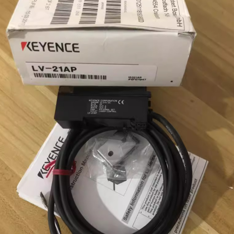 1PC New KEYENCE LV-21AP Sensor