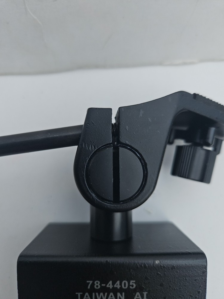Bushnell Car Window Mount #784405