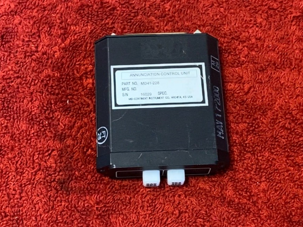 MID-CONTINENT INSTRUMENTS MD41-228 GPS ANNUNCIATION CONTROL UNIT