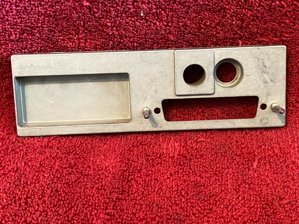 MOUNTING BACKPLATE FOR BENDIX/KING KLN 90B GPS