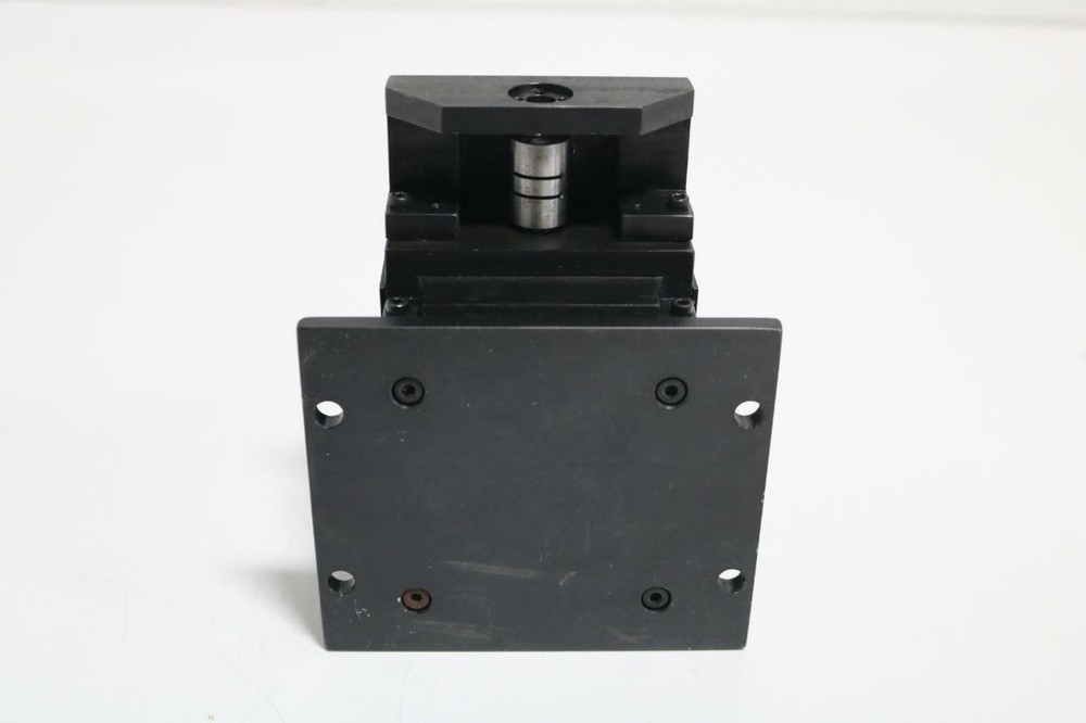 Newport M-MVN80 Vertical Linear Stage, Adapted For Motor Actuation
