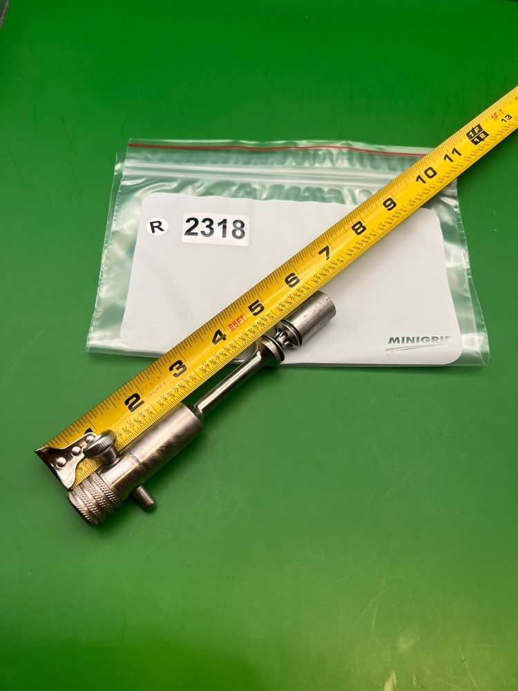 Autococker Bolt
