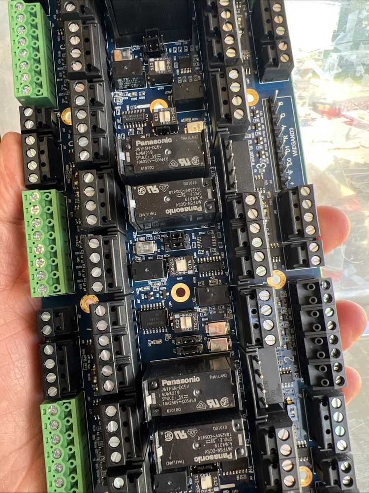 Software House USTAR-ACM 0312-5015-01 iSTAR Ultra 8-Reader Access Control Module