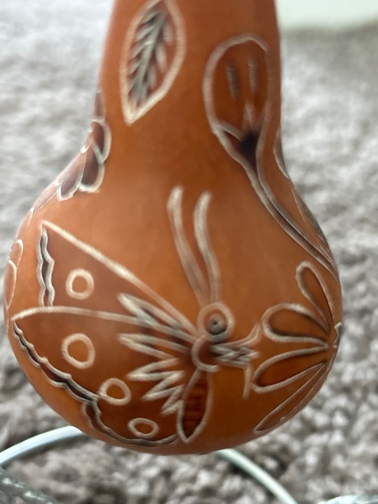 Small hanging gourd with butterfly theme
