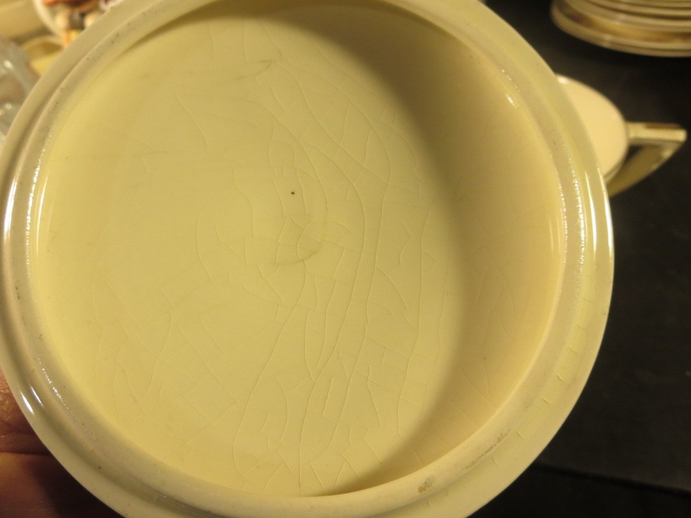 Knowles China Pattern #Kno57 Sugar Bowl with Lid