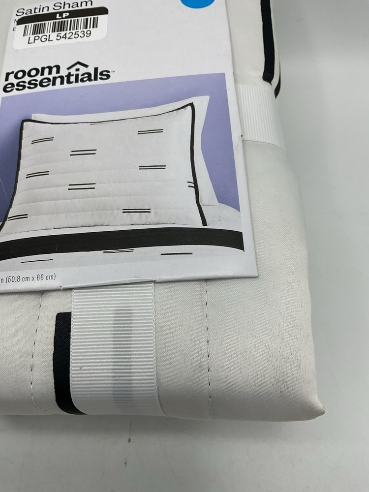 Room Essentials Standard Satin Sham White/ Black