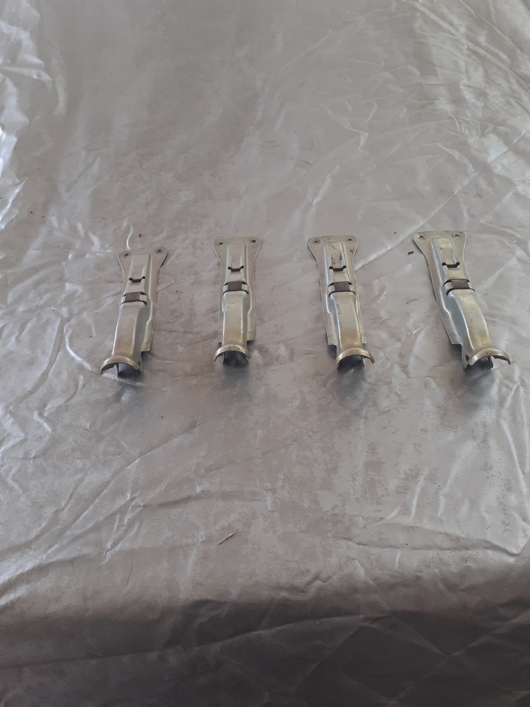 Mercedes w201 rear headrest mounts set