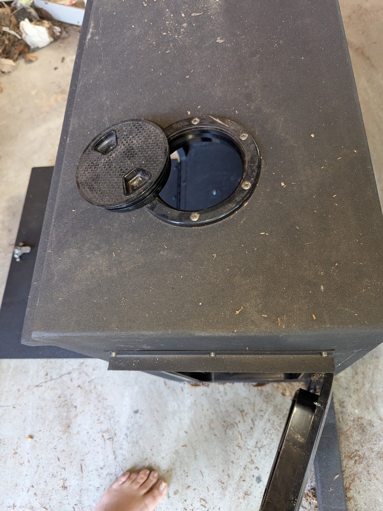 Swingout Arm with Lockable box/generator carrier