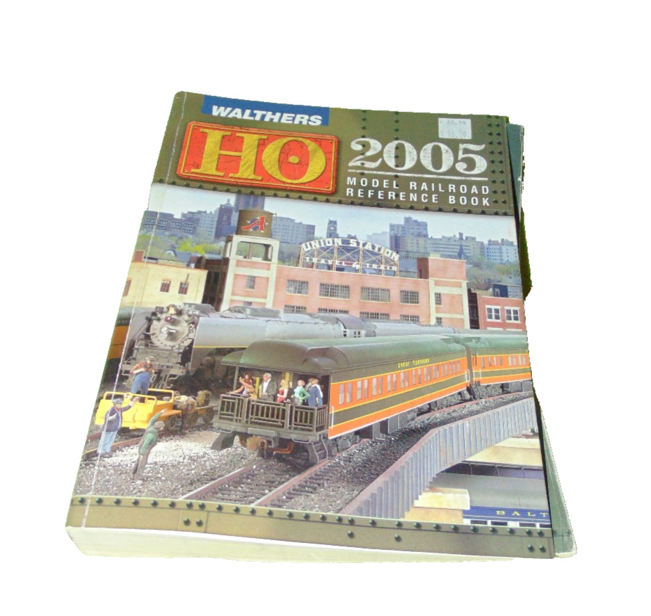 Walthers 2005 Model Railroad Reference Book Ho