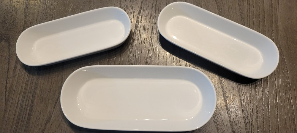 Crate & Barrel 3pc White Oval Bakeware /Serving Nesting Bowls