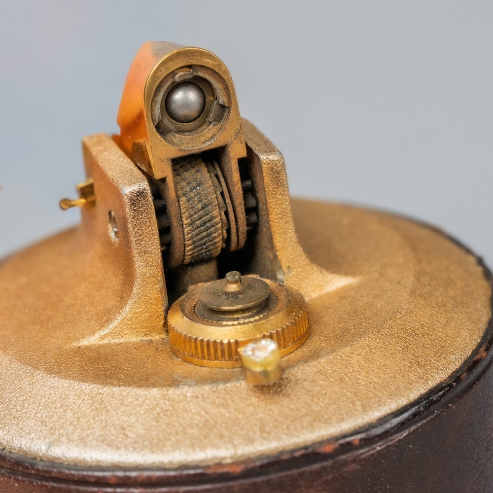 Ronson Varaflame "Saturn" Desktop Lighter