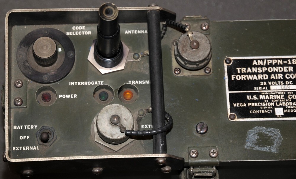 AN / PPN-18 Transponder Set – Forward Air Control