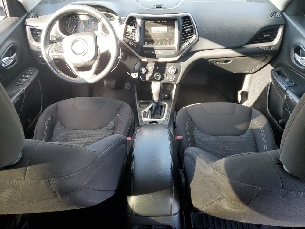 CHEROKEE 2016 Air Shutter 756576