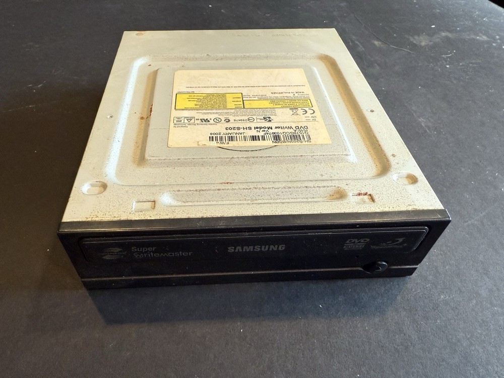 Samsung SATA Optical Drive Model SH-S203