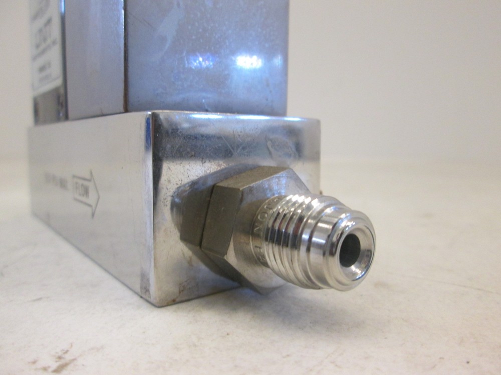 Unit UFC-2000, Mass Flow Controller MFC, NH3, 10 SLM, Used