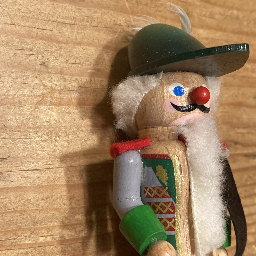 Steinbach Nutcracker MINI 5 Inch Hunter With Rifle & Box Germany EUC