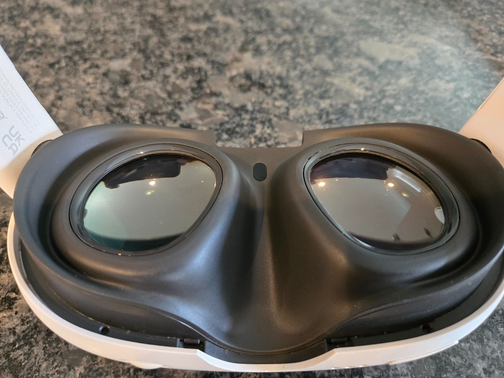 META QUEST 3 512GB HEADSET R1