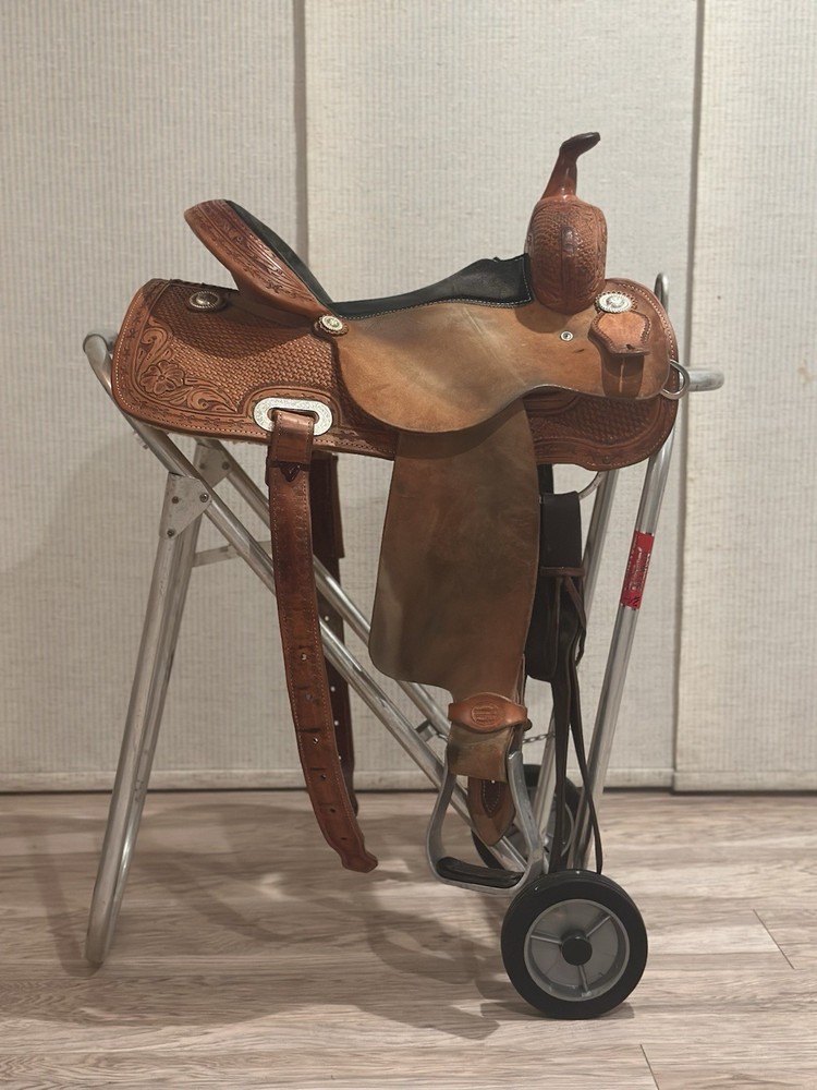 Diamond K Western Saddle