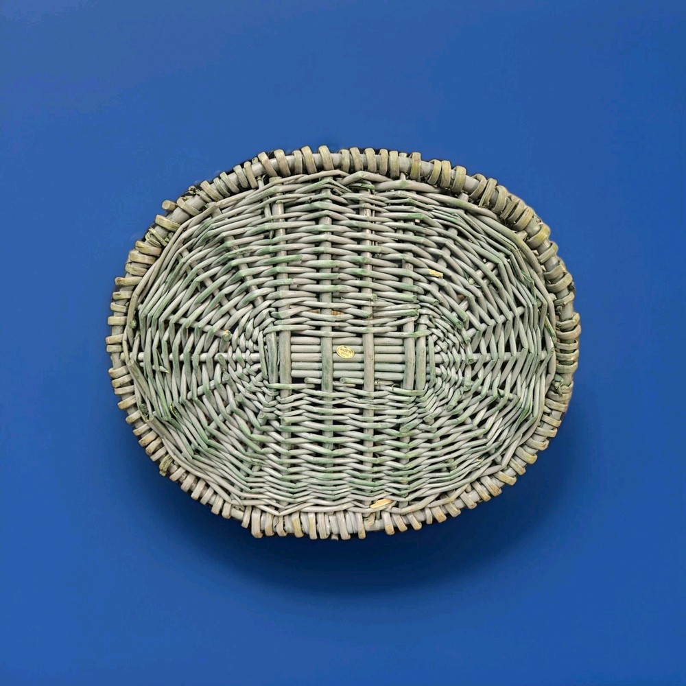 Basket with handle- Wicker