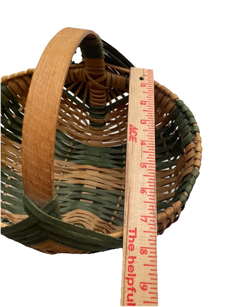 Vtg Hand Woven Medium Buttocks Basket Signed