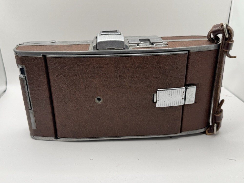 VTG Polaroid Land Camera model 95 A With Light Flash Untested