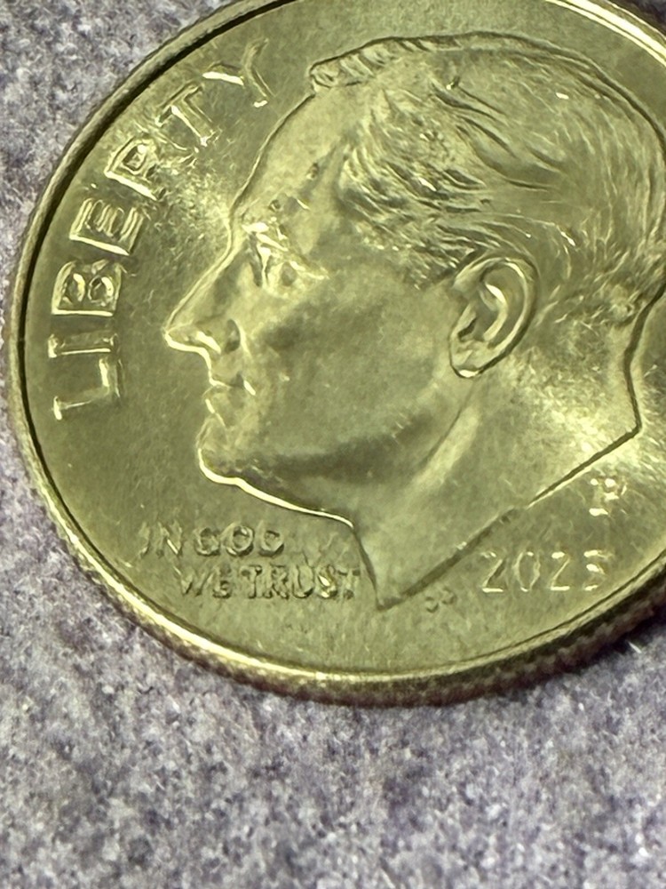 2023P Multiple Die Chips On Face And Torch Ref#1