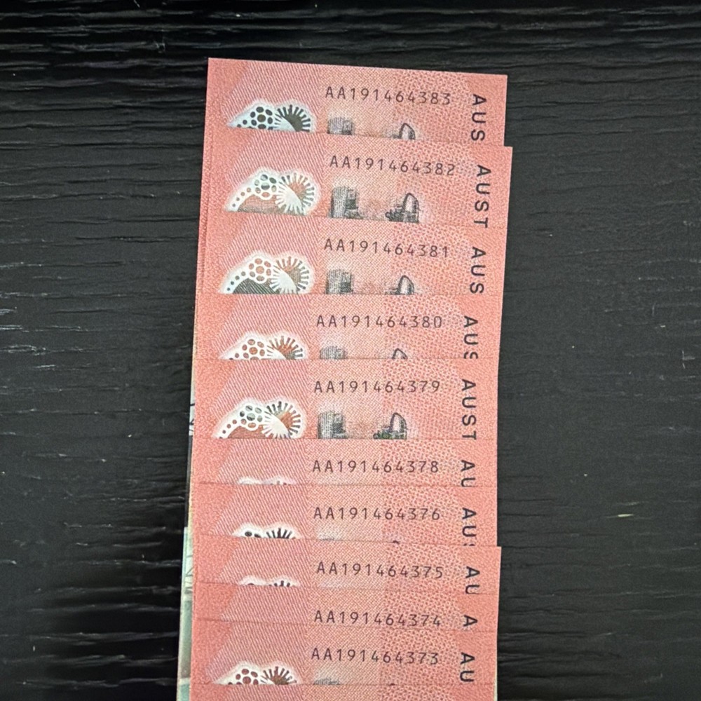 2019 $20 AA19 - Consecutive Bank Notes x 13 UNC