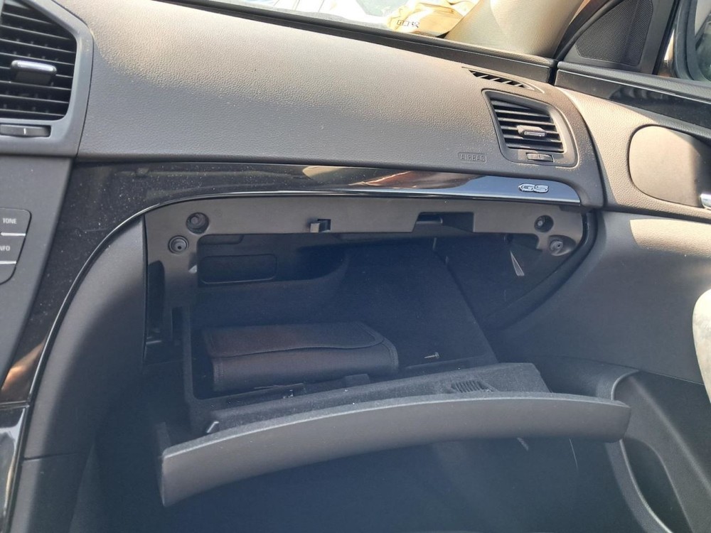 REGAL     2013 Glove Box 4797322