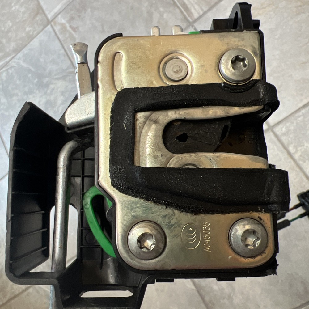 2012-2017 HYUNDAI ACCENT FRONT RIGHT CONTROL DOOR LOCK LATCH ACTUATOR OEM