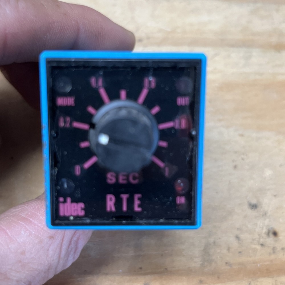 Idec Electronic Timer RTE-P11