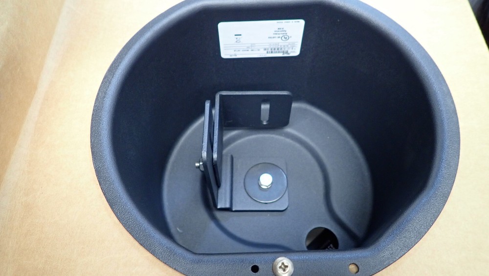 Pelco DF5HD-1 Fixed - Mount for Dome camera ( Dome Not Included )