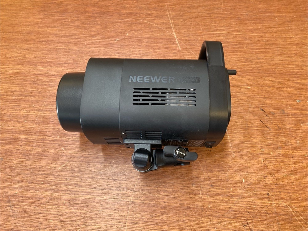 NEEWER CB60 LED Video Light