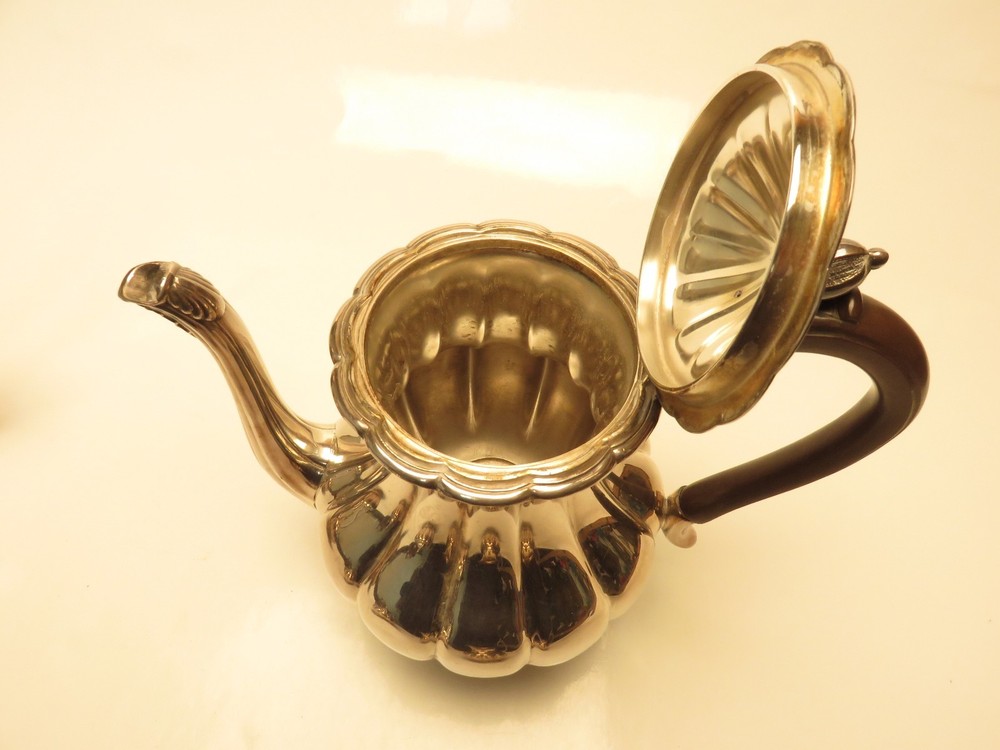 4 PIECE COMMUNITY SILVERPLATE MELON CANADA TEA SET CA2D318