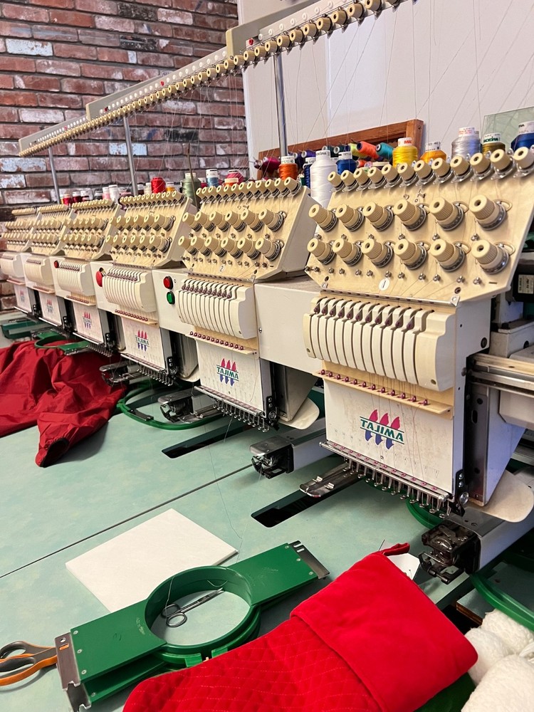 embroidery machine tajima 6 head.