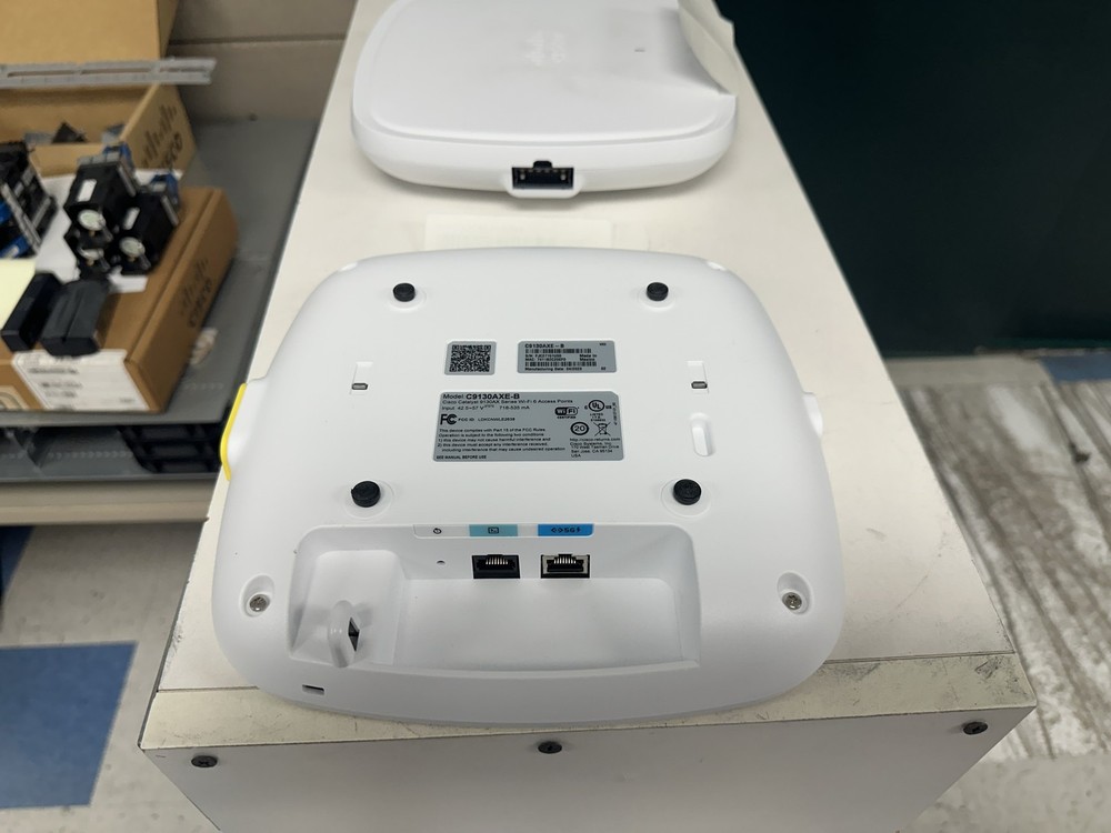 Cisco C9130AXE-B Cisco Catalyst 9130AXE - Wireless AP