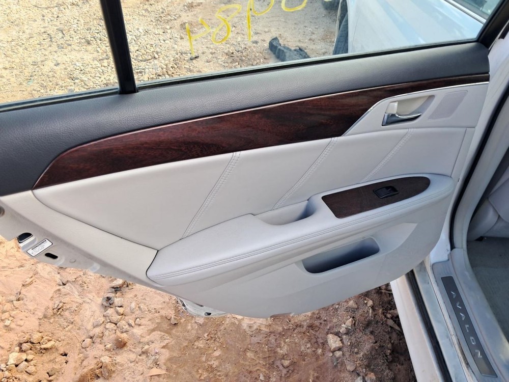 Fuse Box Engine Limited Fits 05-10 AVALON 4860833