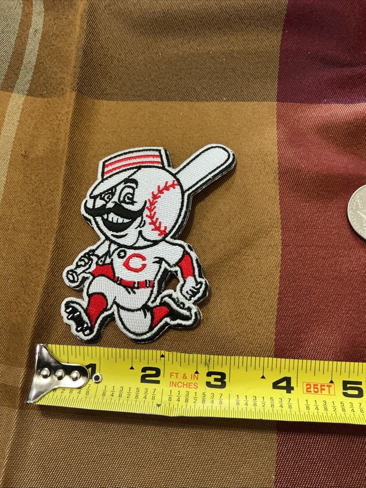 Cincinnati Reds Embroidered Iron On Patch