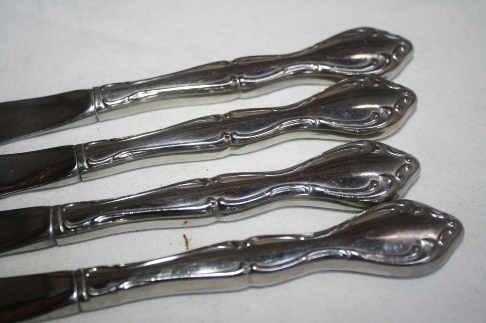 ONEIDA STAINLESS FLATWARE "CANTATA" (5) DINNER KNIVES 9"