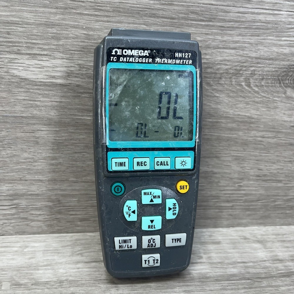 Omega HH127 TC DataLogger Data Logger Thermometer Powers On AS IS Untested