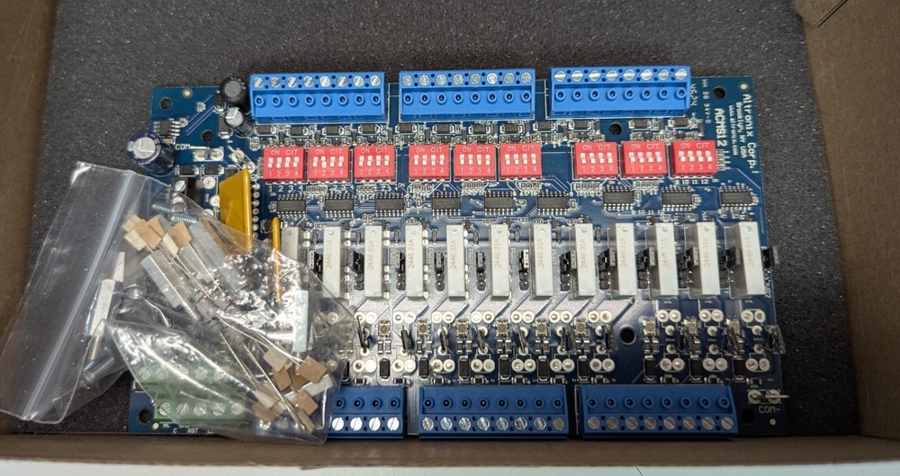 Altronix ACMS12CB Dual input Power controller